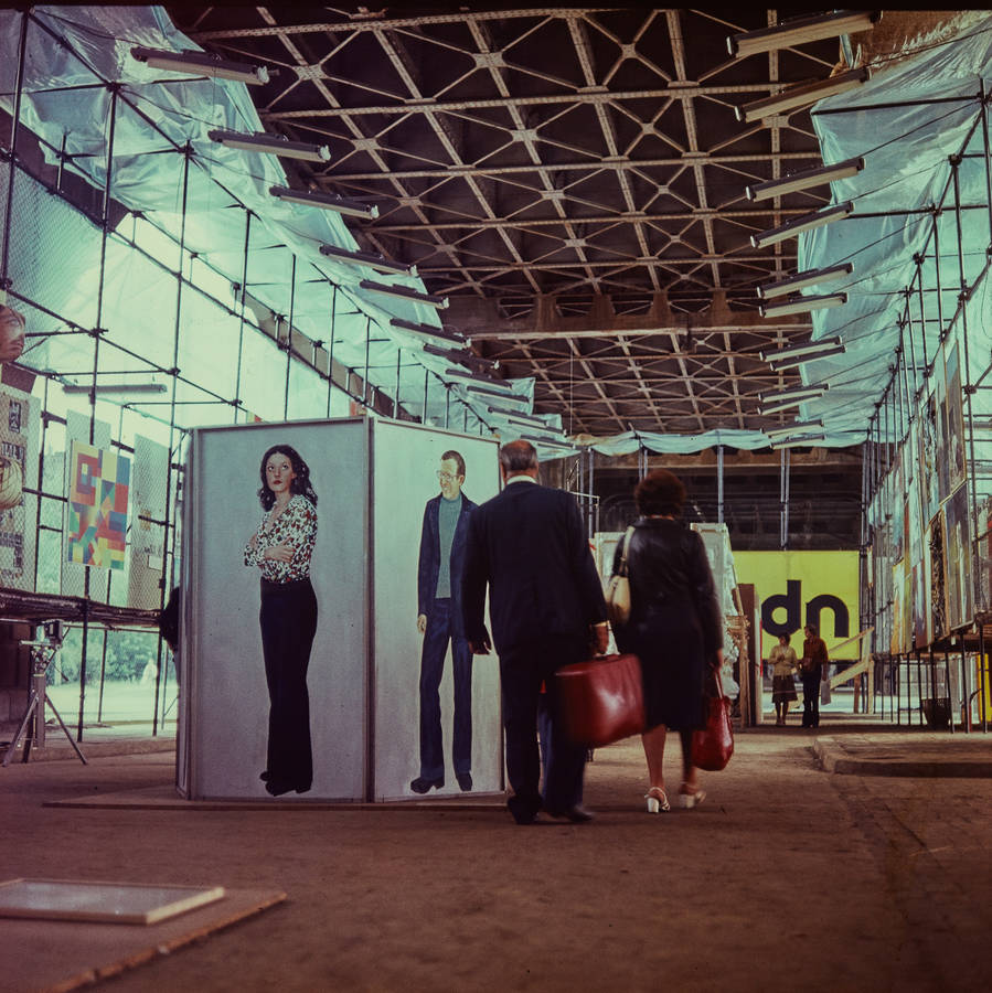 Wystawa CDN - &bdquo;Prezentacje Sztuki Młodych&rdquo;, Pod Mostem Poniatowskiego, Warszawa, 1977