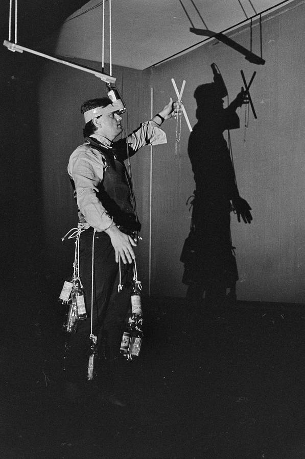 Władysław Kaźmierczak, performans, Galeria Stodoła, Warszawa, 1986