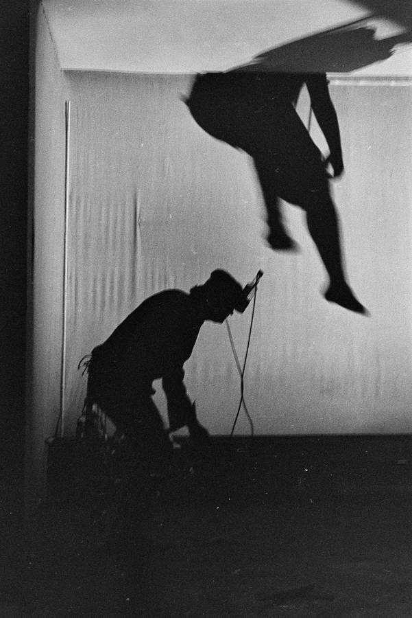 Władysław Kaźmierczak, performans, Galeria Stodoła, Warszawa, 1986