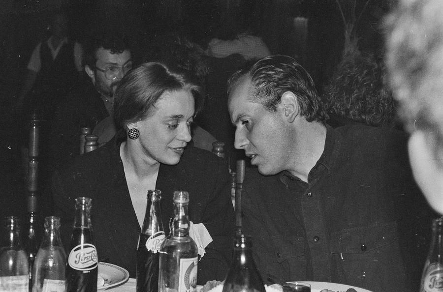 Wystawa &bdquo;Lochy Manhattanu, czyli sztuka innych medi&oacute;w&rdquo;, garaże, Ł&oacute;dź, 1989