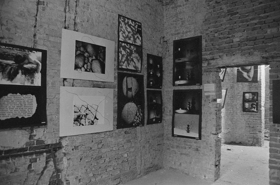 Wystawa &bdquo;Ruch łódzkiej neoawangardy 1970-1992&rdquo;, Pałac Grohmana, Ł&oacute;dź, 1992