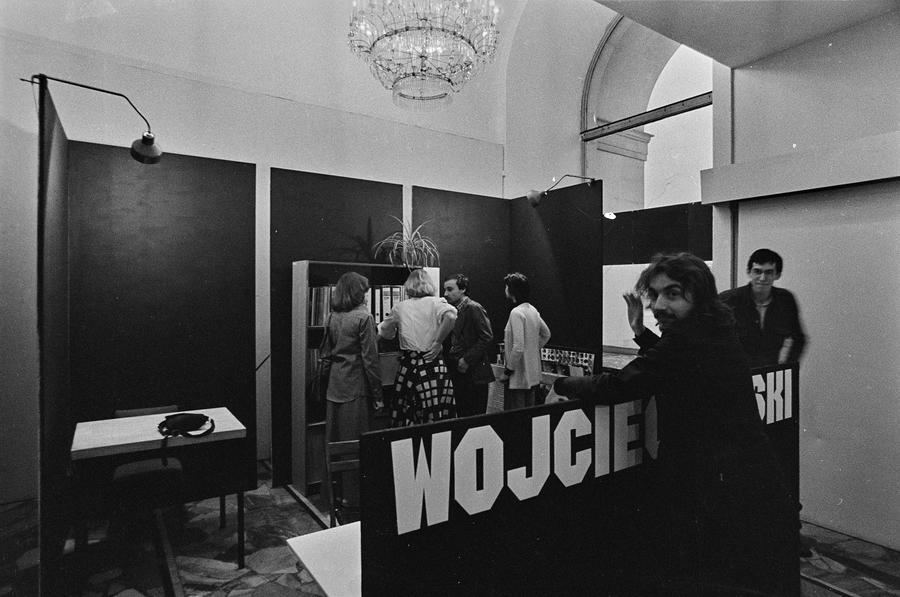Piotr Bernacki, Wojciech Bruszewski, Jan Wojciechowski, &bdquo;Koncepcje&rdquo;, Galeria Wsp&oacute;łczesna, 1975