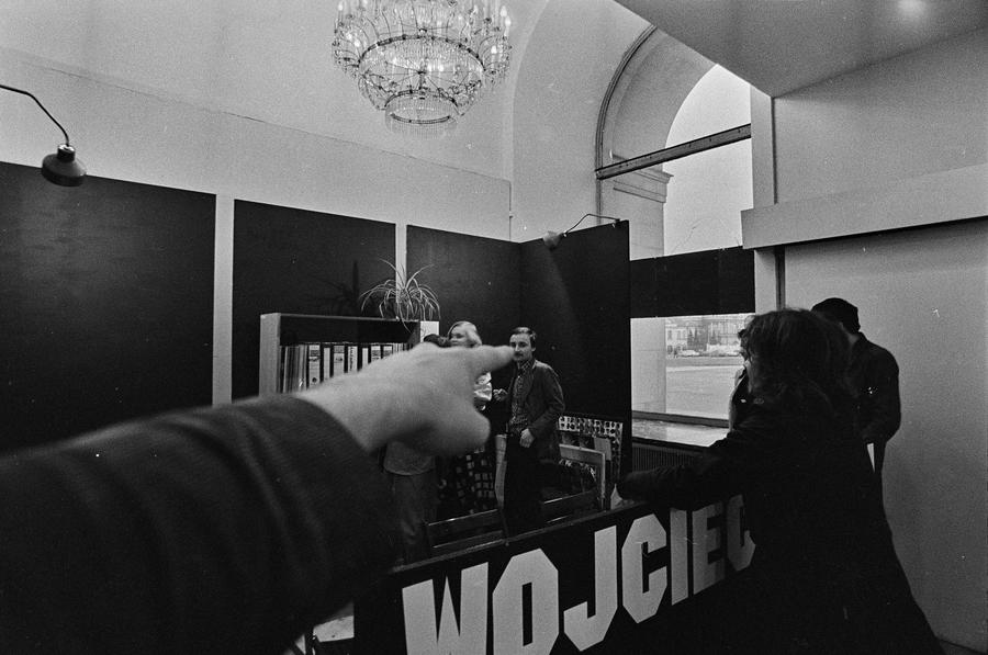 Piotr Bernacki, Wojciech Bruszewski, Jan Wojciechowski, &bdquo;Koncepcje&rdquo;, Galeria Wsp&oacute;łczesna, 1975