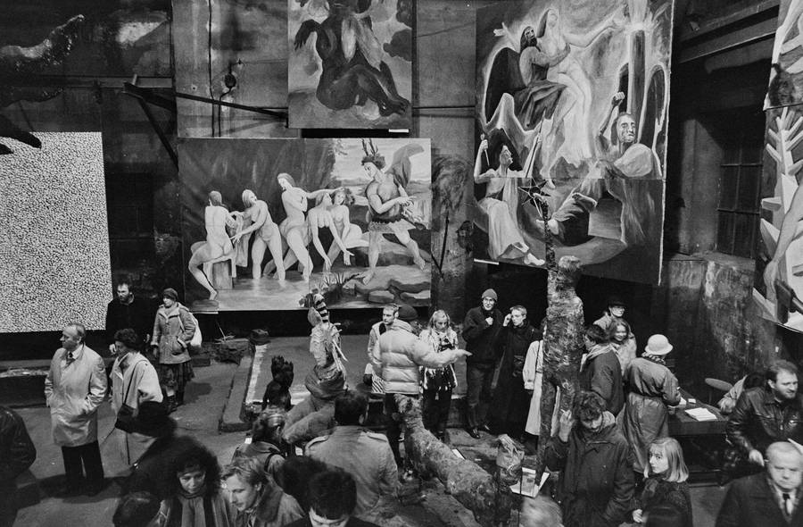 Wystawa &bdquo;Co słychać&rdquo;, dawna Fabryka Norblina, Warszawa, 1987