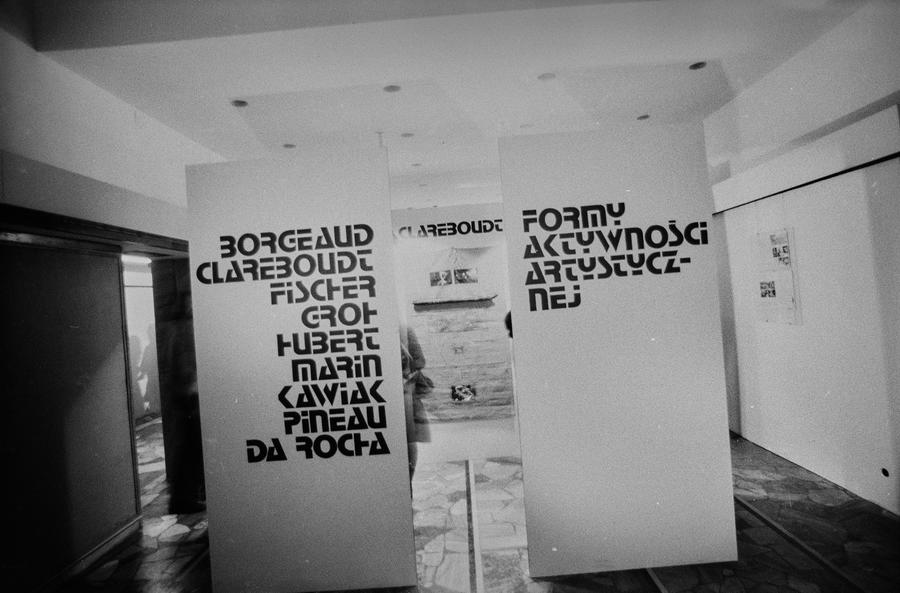 Wystawa &bdquo;Formy Aktywności Artystycznej&rdquo;, Galeria Wsp&oacute;łczesna, Warszawa, lata 70.
