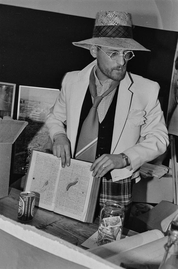 Jacek Kryszkowski, Adam Rzepecki &bdquo;Pozbędziemy się dzieł sztuki światowej i rodzimej jakie znajdują się w naszym zasięgu&rdquo;, Mała Galeria, Warszawa, 1985