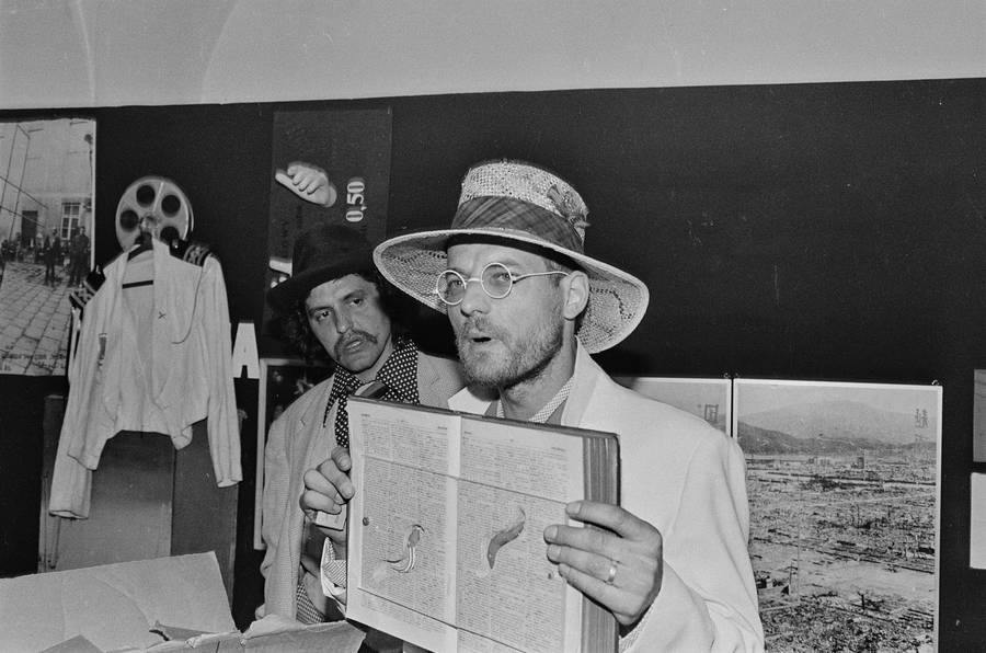 Jacek Kryszkowski, Adam Rzepecki &bdquo;Pozbędziemy się dzieł sztuki światowej i rodzimej jakie znajdują się w naszym zasięgu&rdquo;, Mała Galeria, Warszawa, 1985