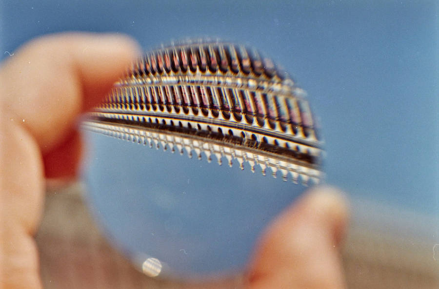 Przestrzeń neuronowo-optyczna