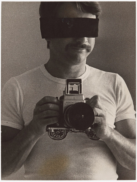 Wstęp do fotografii obiektywnej, 1976