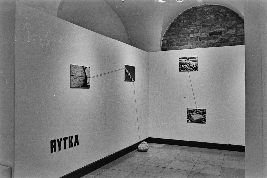 Zygmunt Rytka &bdquo;Obiekty dynamiczne&rdquo;, Mała Galeria, 2002