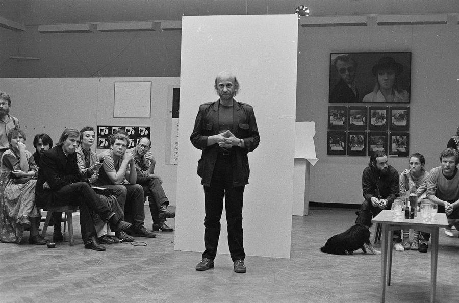 Wystawa performance, sesja i odczyty &bdquo;ZAPISY&rdquo;, Galeria BWA, 1983