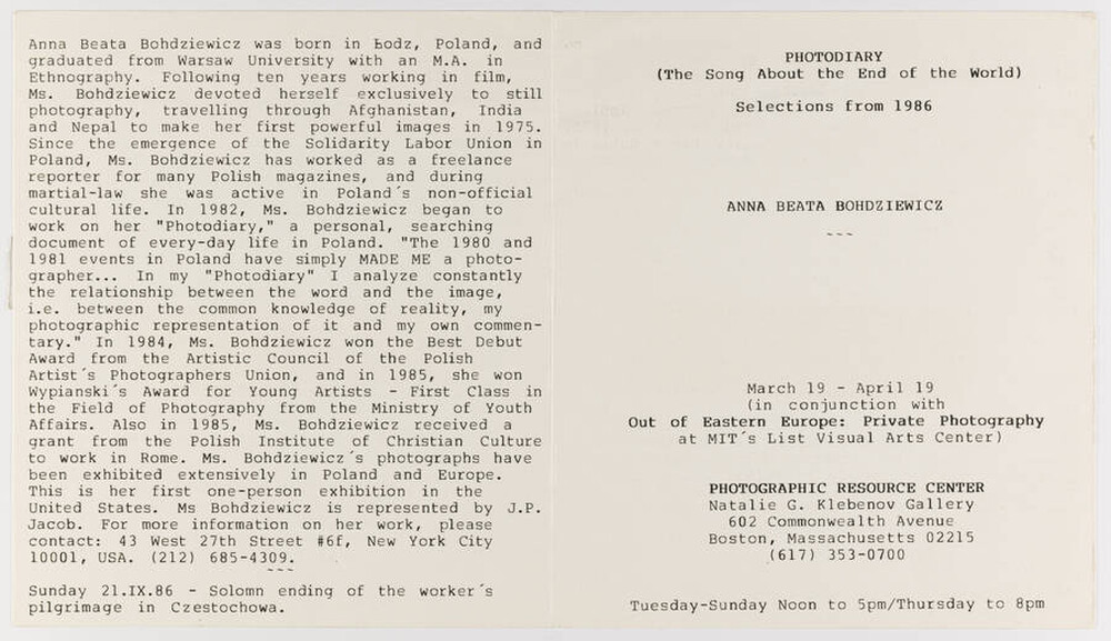 Zaproszenie na wystawę fotografii Anny Beaty Bohdziewicz pt. &bdquo;Fotodziennik (Piosenka o końcu świata)&rdquo; w Bostonie