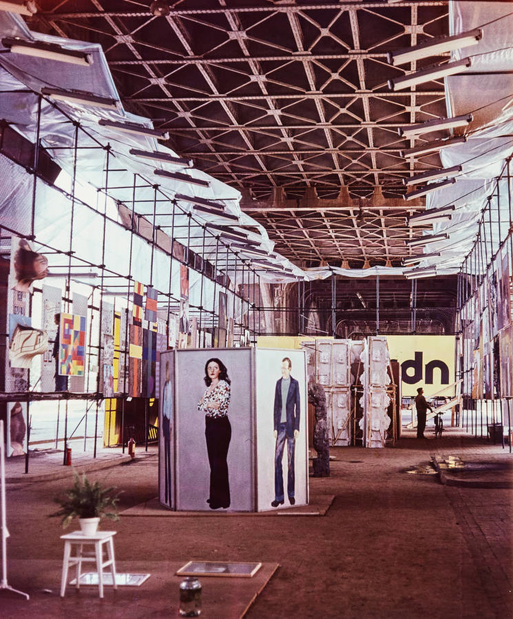 Wystawa CDN - &bdquo;Prezentacje Sztuki Młodych&rdquo;, Pod Mostem Poniatowskiego, Warszawa, 1977