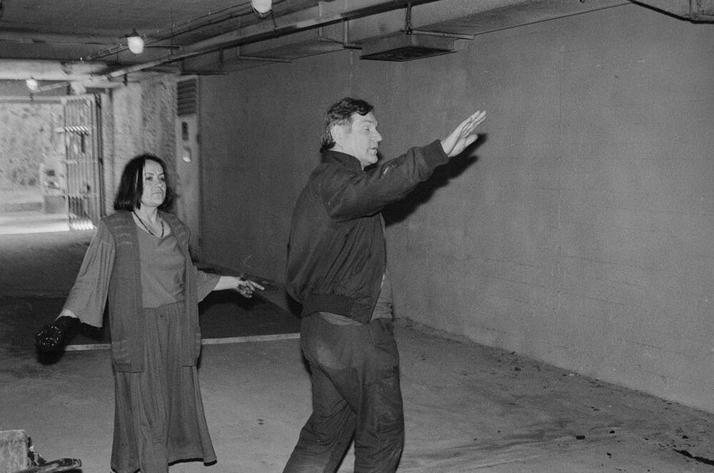 Wystawa &bdquo;Lochy Manhattanu, czyli sztuka innych medi&oacute;w&rdquo;, garaże, Ł&oacute;dź, 1989