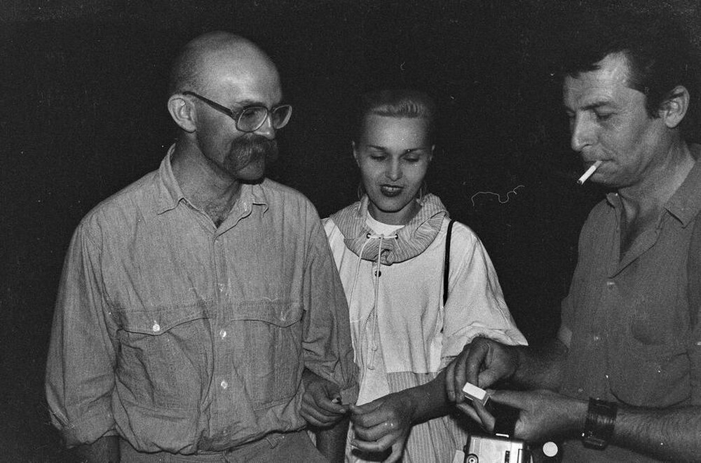 Wystawa &bdquo;Lochy Manhattanu, czyli sztuka innych medi&oacute;w&rdquo;, garaże, Ł&oacute;dź, 1989