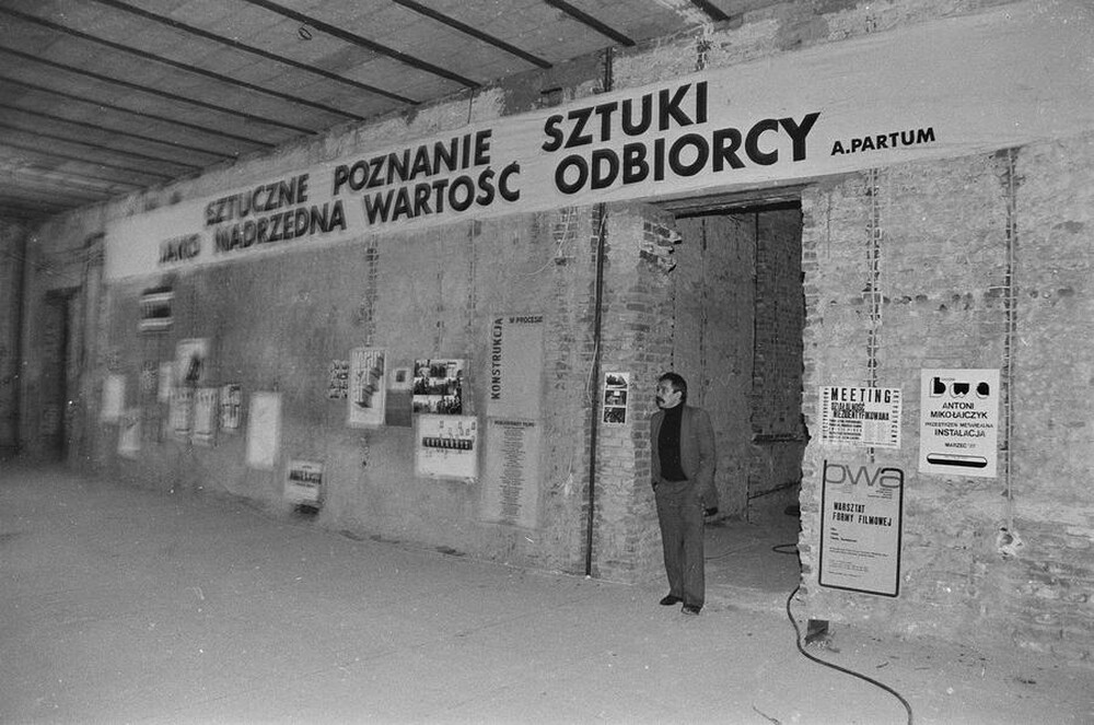Wystawa &bdquo;Ruch łódzkiej neoawangardy 1970-1992&rdquo;, Pałac Grohmana, Ł&oacute;dź, 1992