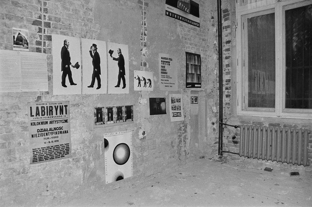 Exhibition "Łódź Neo-avantgarde Movement 1970-1992", Grohman Palace, Łódź, 1992