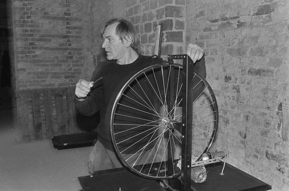 Wystawa &bdquo;Ruch łódzkiej neoawangardy 1970-1992&rdquo;, Pałac Grohmana, Ł&oacute;dź, 1992