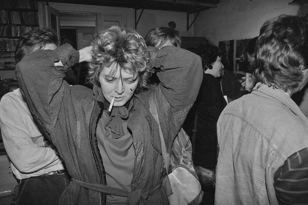 J&oacute;zef Robakowski, &bdquo;Gabinet kątów energetycznych&rdquo;, Galeria Wschodnia, Ł&oacute;dź, 1987