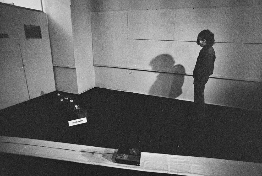 Krzysztof Zarębski, performance of "Ambush", Repassage Gallery, Warsaw, 1974