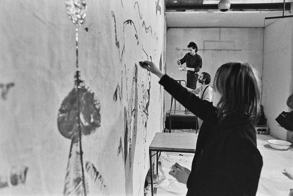 Communal painting, happening at Stodoła Gallery, Warsaw, 1986
