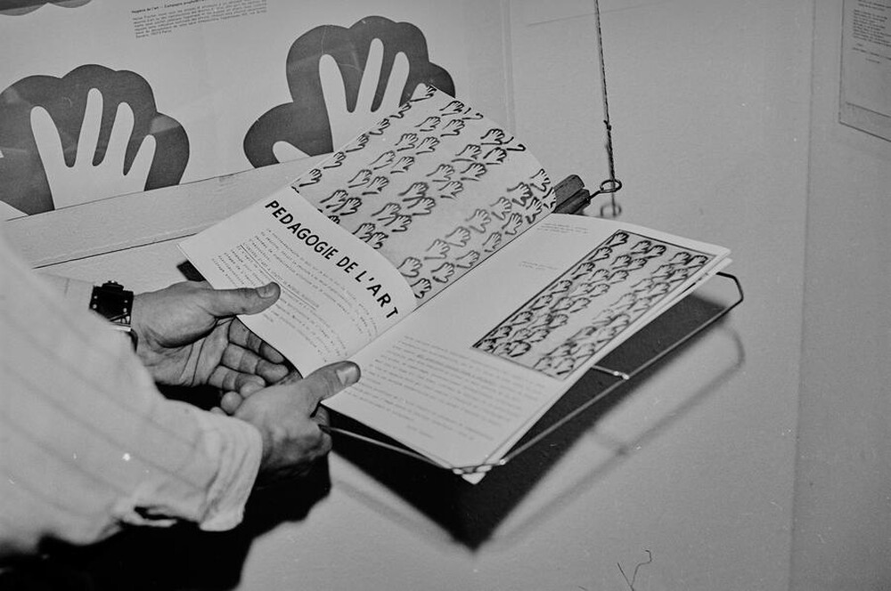 Wystawa &bdquo;Formy Aktywności Artystycznej&rdquo;, Galeria Wsp&oacute;łczesna, Warszawa, lata 70.