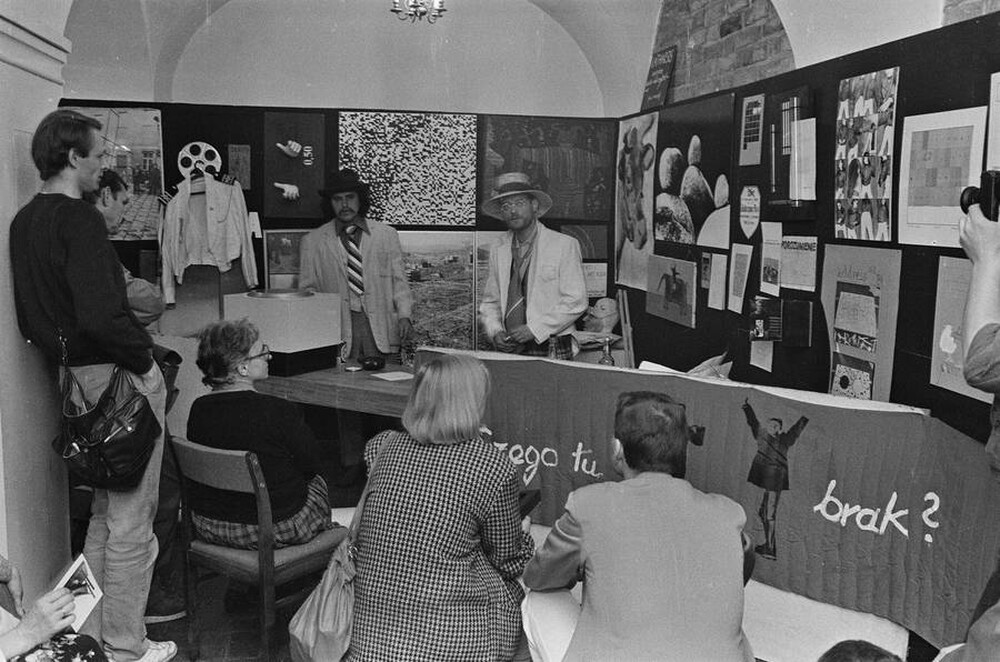 Jacek Kryszkowski, Adam Rzepecki &bdquo;Pozbędziemy się dzieł sztuki światowej i rodzimej jakie znajdują się w naszym zasięgu&rdquo;, Mała Galeria, Warszawa, 1985