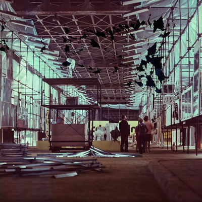 Wystawa CDN - &bdquo;Prezentacje Sztuki Młodych&rdquo;, Pod Mostem Poniatowskiego, Warszawa, 1977