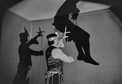 Władysław Kaźmierczak, performans, Galeria Stodoła, Warszawa, 1986