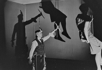 Władysław Kaźmierczak, performans, Galeria Stodoła, Warszawa, 1986