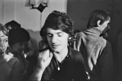 Krzysztof Zarębski, performans &bdquo;Kwiaty&rdquo;, Liga Kobiet, Warszawa, 1971