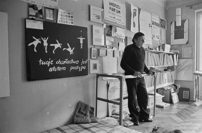 Andrzej Partum, Biuro Poezji, Warszawa (ul. Podchorążych), 1982