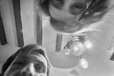 "Live Gallery", Andrzej Partum, Poetry Office (Poznańska Street), Warsaw, 1974