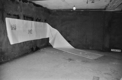 Manhattan Dungeons, or the Art of Other Media exhibition, garages, Ł&oacute;dź, 1989