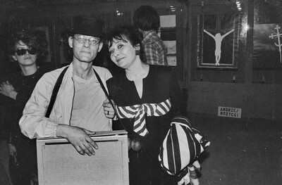 Manhattan Dungeons, or the Art of Other Media exhibition, garages, Ł&oacute;dź, 1989