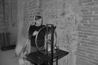 Wystawa &bdquo;Ruch łódzkiej neoawangardy 1970-1992&rdquo;, Pałac Grohmana, Ł&oacute;dź, 1992