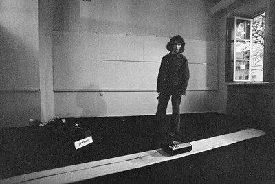 Krzysztof Zarębski, performance &bdquo;Ambush&rdquo;, Galeria Repassage, Warszawa, 1974