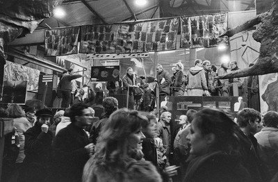 Wystawa &bdquo;Co słychać&rdquo;, dawna Fabryka Norblina, Warszawa, 1987