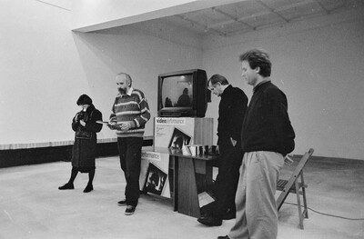 Międzynarodowe spotkanie artyst&oacute;w &bdquo;Videoperformance&rdquo;, Koszalin, 1990