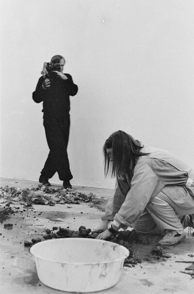 Międzynarodowe spotkanie artyst&oacute;w &bdquo;Videoperformance&rdquo;, Koszalin, 1990