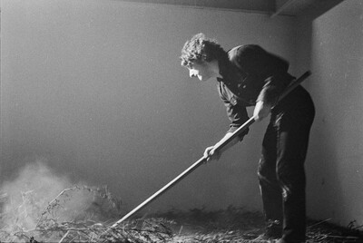 Krzysztof Zarębski, performance of "Flowers", Women's League Club, Warsaw, 1971