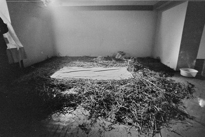 Krzysztof Zarębski, performance of "Flowers", Women's League Club, Warsaw, 1971