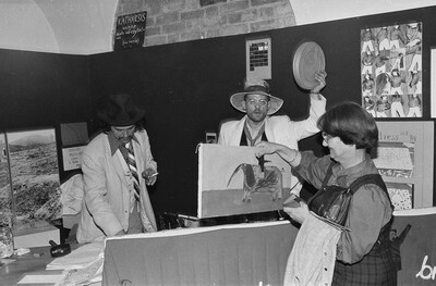 Jacek Kryszkowski, Adam Rzepecki &bdquo;Pozbędziemy się dzieł sztuki światowej i rodzimej jakie znajdują się w naszym zasięgu&rdquo;, Mała Galeria, Warszawa, 1985