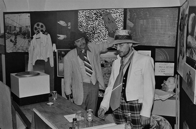 Jacek Kryszkowski, Adam Rzepecki &bdquo;Pozbędziemy się dzieł sztuki światowej i rodzimej jakie znajdują się w naszym zasięgu&rdquo;, Mała Galeria, Warszawa, 1985