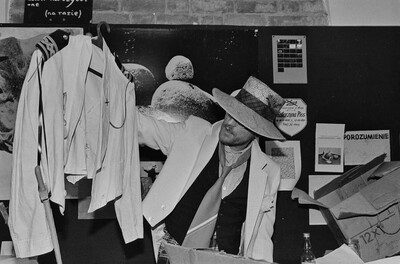 Jacek Krzyszkowski, Adam Rzepecki, "We will get rid of the world and native artworks within our reach", Mała Gallery, Warsaw, 1985