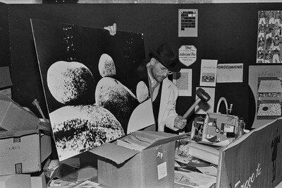 Jacek Krzyszkowski, Adam Rzepecki, "We will get rid of the world and native artworks within our reach", Mała Gallery, Warsaw, 1985