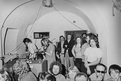 Krzysztof Zarębski, performance, Sigma Gallery, Warsaw, 1973