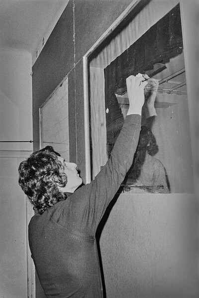 Krzysztof Zarębski, performance, Sigma Gallery, Warsaw, 1973