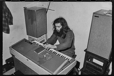 Krzysztof Zarębski, performance, Sigma Gallery, Warsaw, 1973