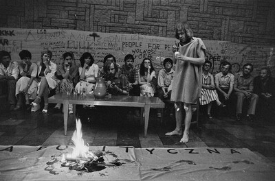 Jerzy Bereś &bdquo;Msza polityczna&rdquo;, w ramach &bdquo;Sztuki faktu&rdquo;, Bydgoszcz, 1981